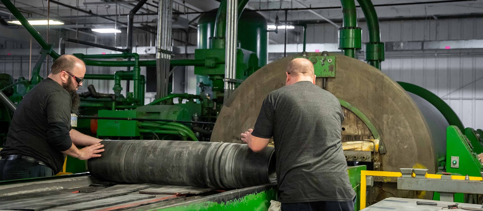 3-Blogs-Pin Oak-Small-215-1600x700